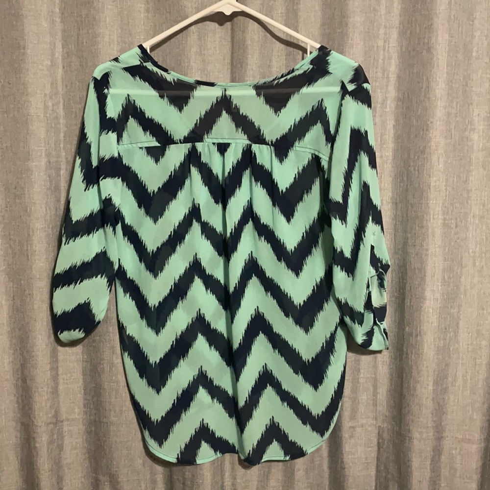 Patterned Blouse - Picture 2 of 2